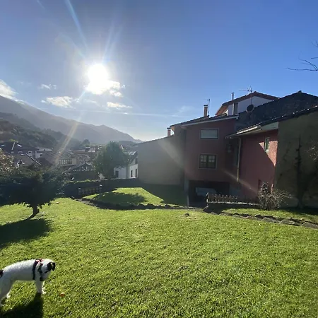 Casa Estilo Rural Con Jardin Entre Playa Y Montana * Caravia