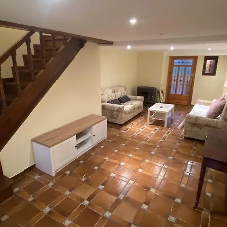 Casa Estilo Rural Con Jardin Entre Playa Y Montana